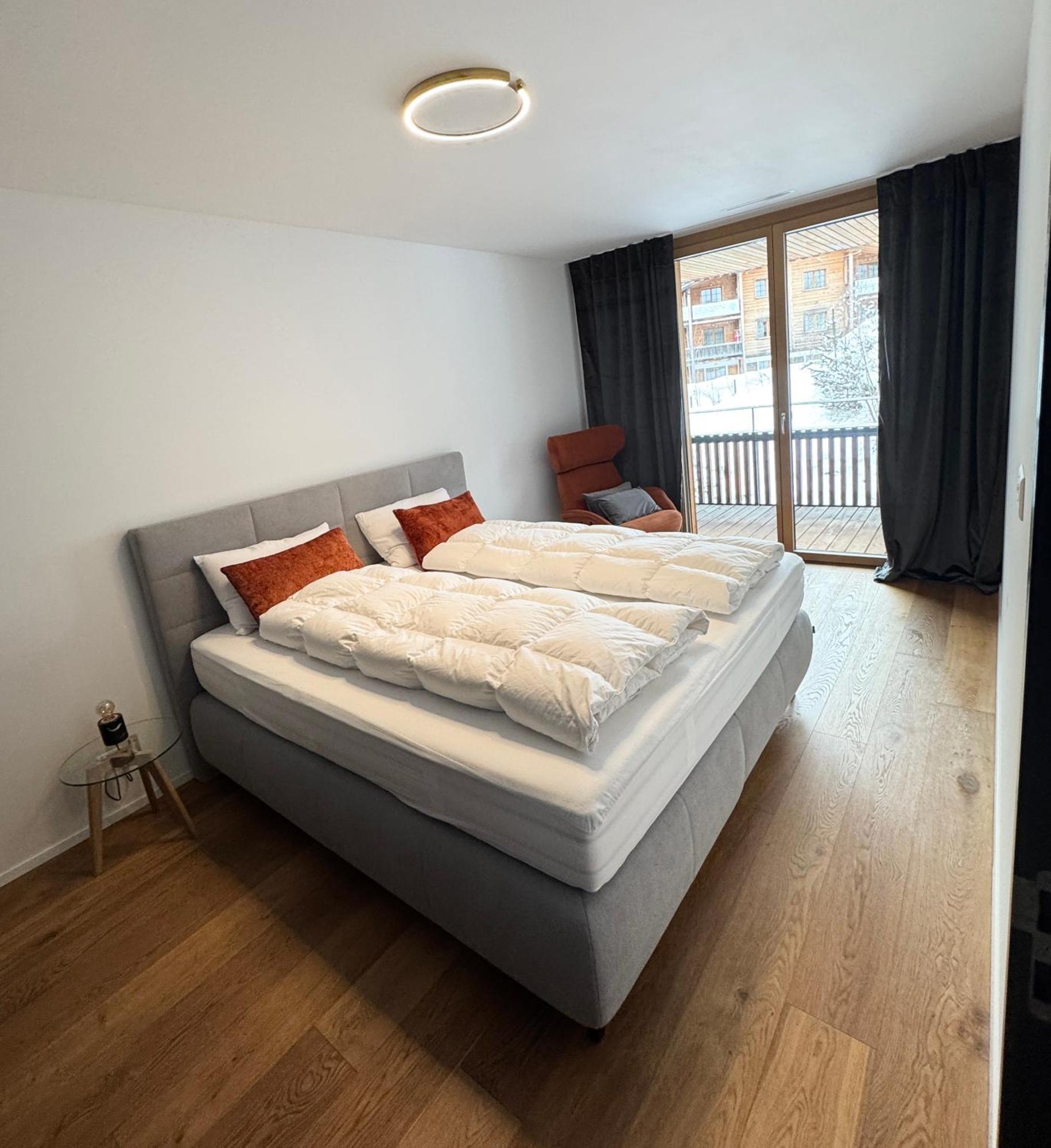 Beautiful Sunny New 1 Bed Apt Φιλμς Εξωτερικό φωτογραφία
